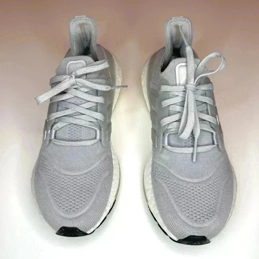 adidas Women's Ultraboost 22 W Trainers Gray Size- 8 - Picture 2 of 9